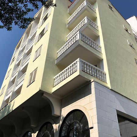 تْسْغيكفانِتْسا Hotel Park المظهر الخارجي الصورة