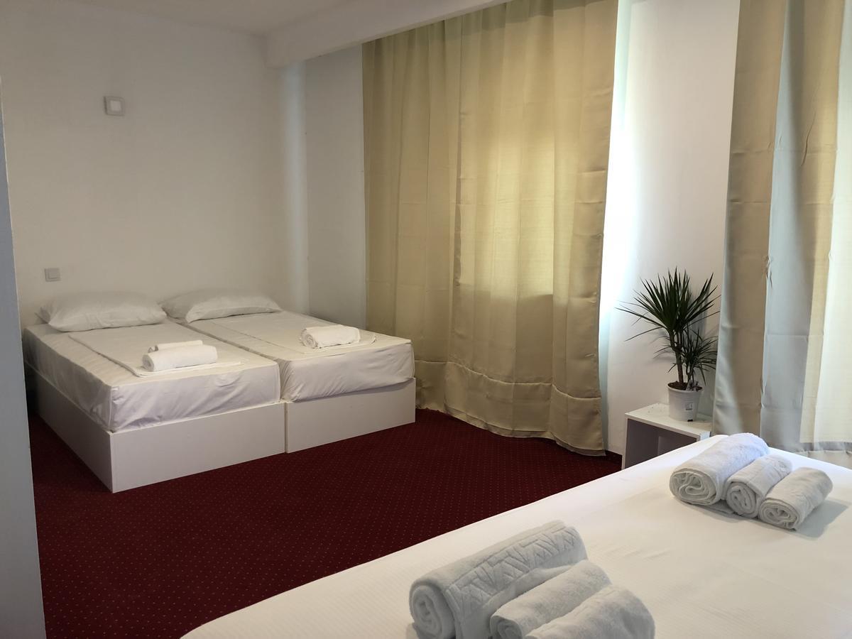 تْسْغيكفانِتْسا Hotel Park المظهر الخارجي الصورة