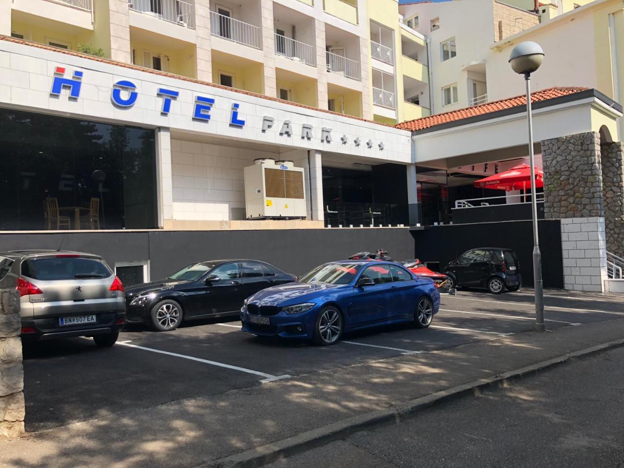 تْسْغيكفانِتْسا Hotel Park المظهر الخارجي الصورة