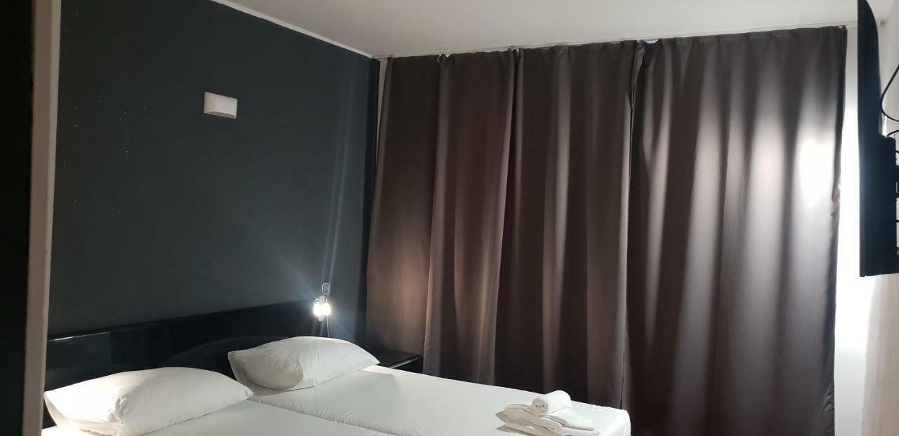 تْسْغيكفانِتْسا Hotel Park المظهر الخارجي الصورة